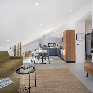 Oleander Urban Suites, High-speed Internet, At 250, Pet Friendly Appartement