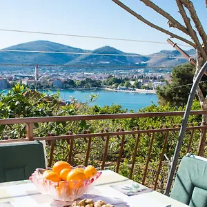 Apartment Tina, Trogir